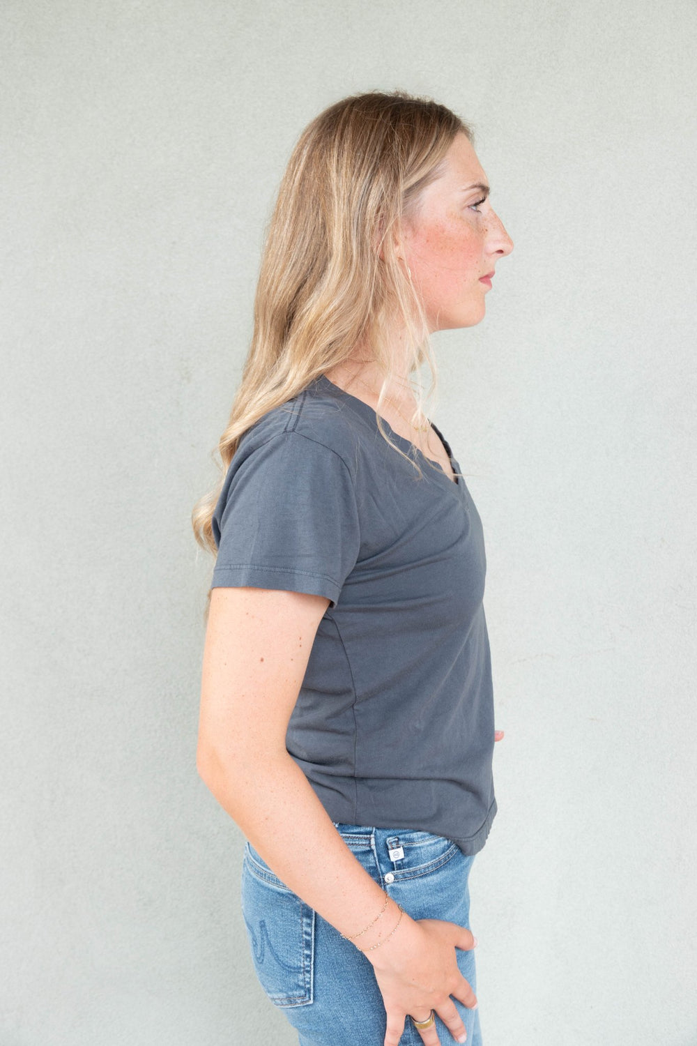 Hendrix Boxy V Neck Tee - Turbulance - Jaffi's