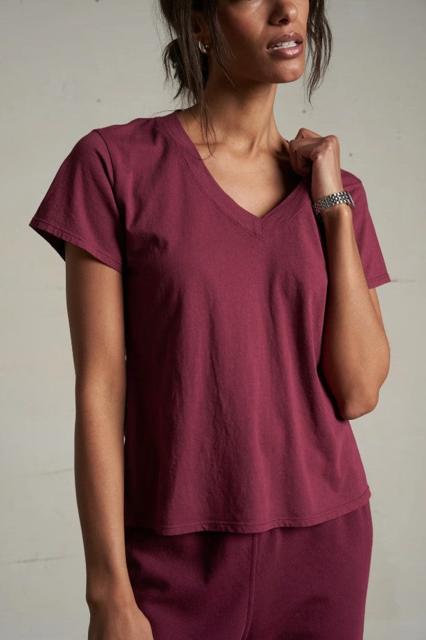 Hendrix Boxy V Neck Tee - Dark Burgundy