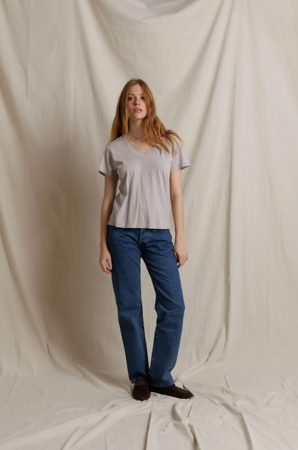Hendrix Boxy V Neck Tee - Cloud Gray