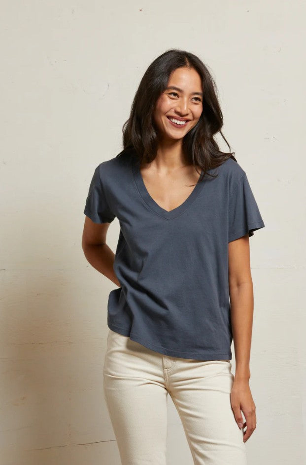 Hendrix Boxy V Neck Tee - Night