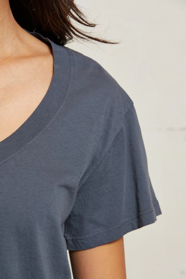 Hendrix Boxy V Neck Tee - Night