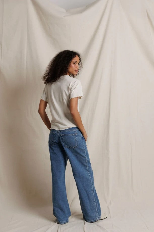 Hendrix Boxy V Neck Tee - Whitecap Grey