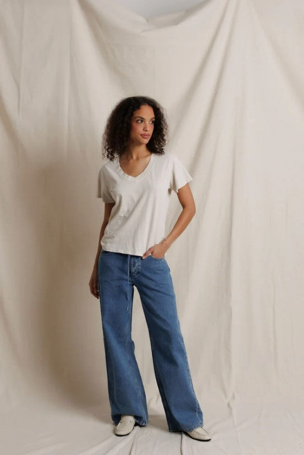 Hendrix Boxy V Neck Tee - Whitecap Grey