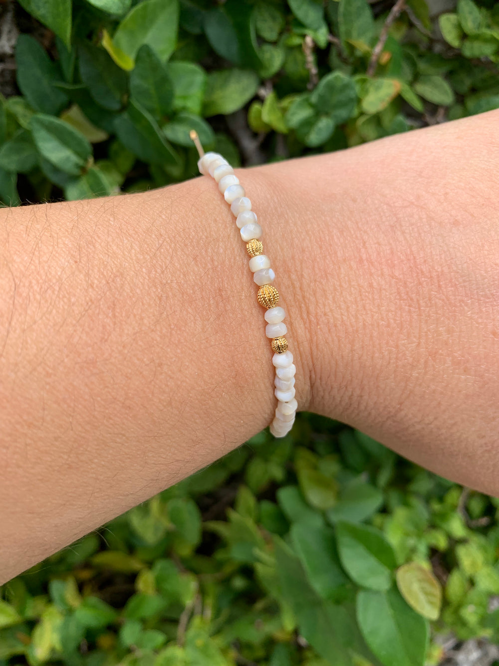 Mother of Pearl & Gold Bead Bracelet