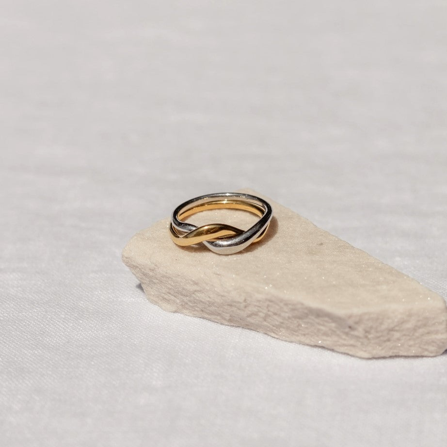Intermix Ring