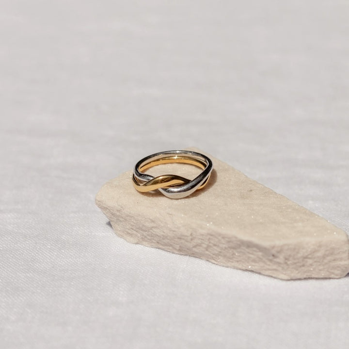 Intermix Ring