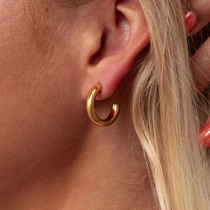 Jolie Hoops