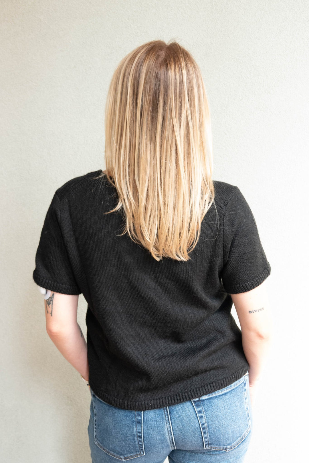 Leo V Neck Sweater - Black - Jaffi&