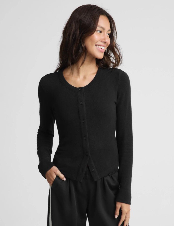 LuxeLayer Fitted Cardigan - Black - Jaffi&