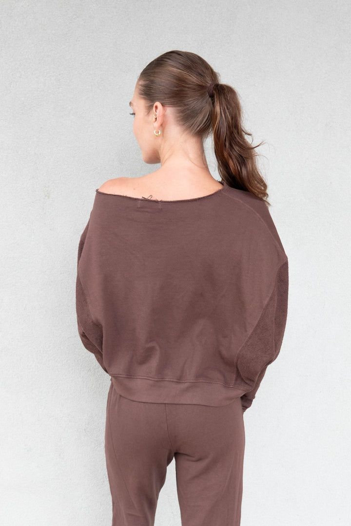 Maggie Off Shoulder Pullover - Coffee - Jaffi&