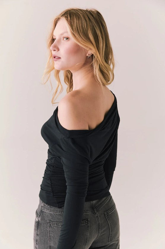 Black Ivy Long Sleeve Top
