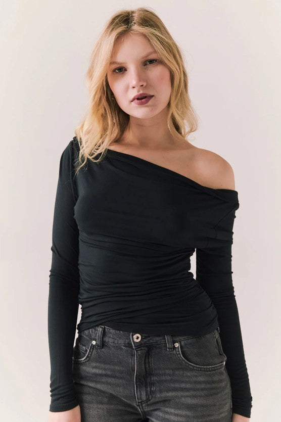 Black Ivy Long Sleeve Top