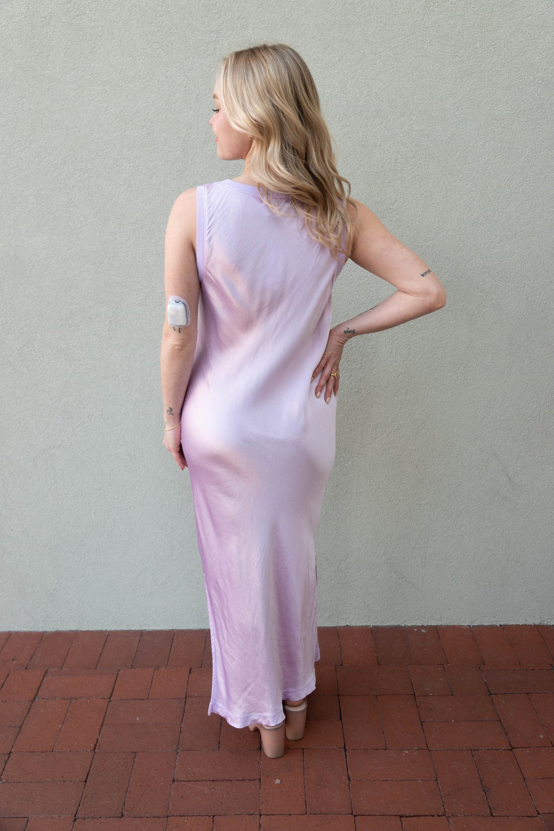 Randi Satin V Neck Midi Dress - Whimsy - Jaffi's