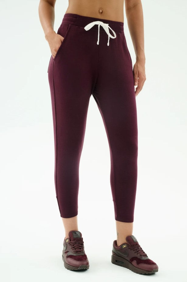 Reena Fleece 7/8 Sweatpant - Dark Cherry