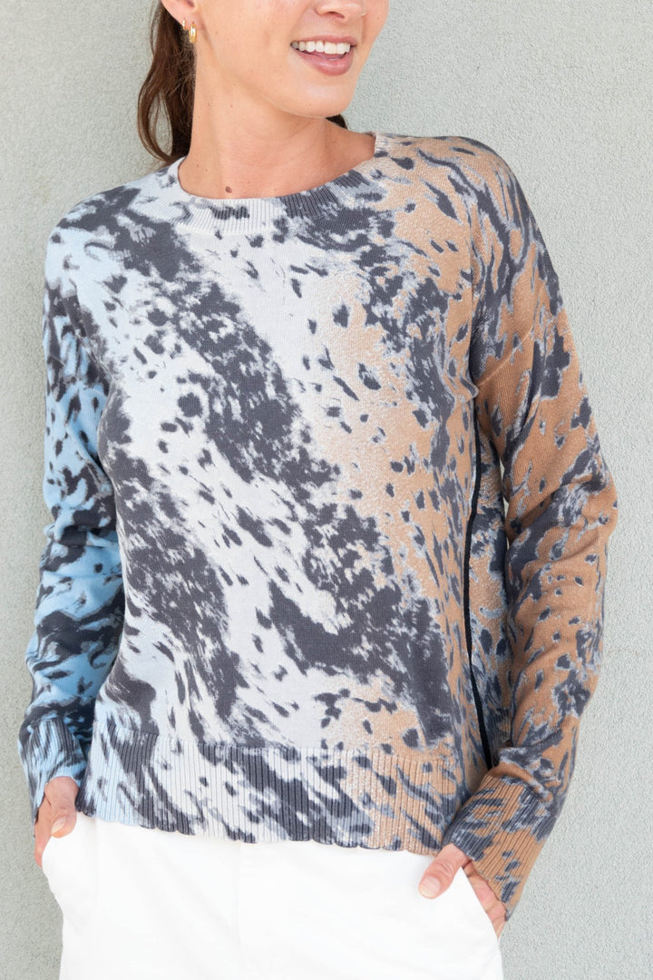 Running Wild Sweater - Ice Blue/Camel - Jaffi&