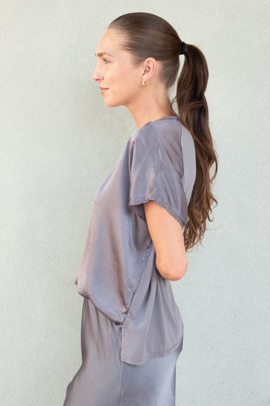 Satin Flow Tee - Thunder - Jaffi&