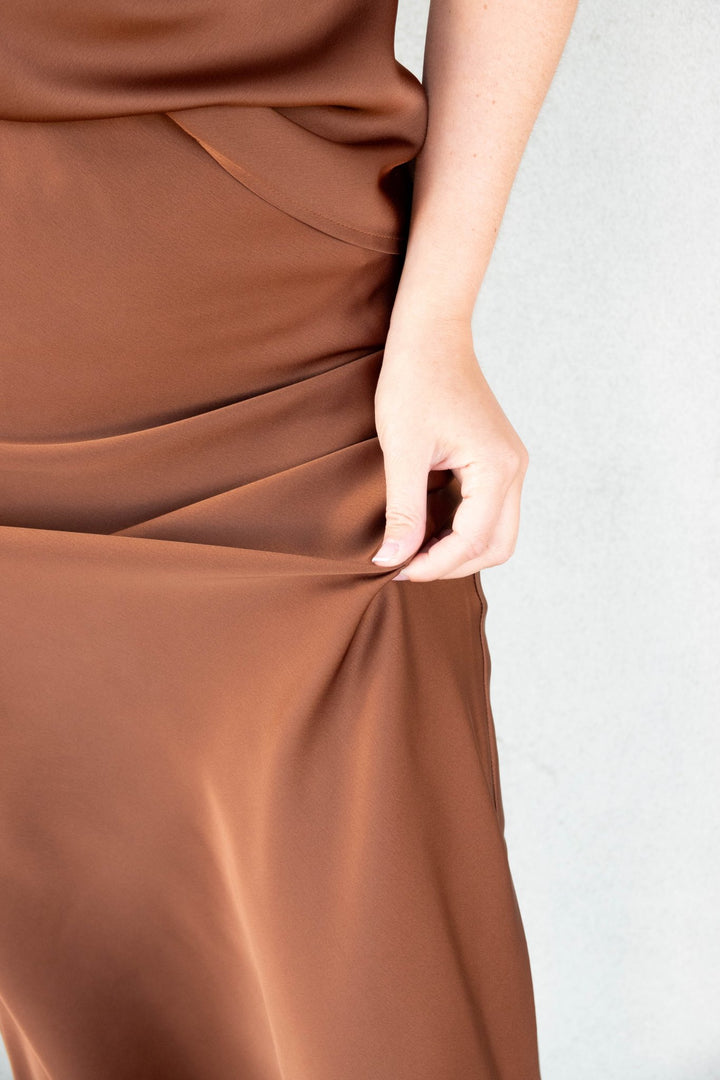 Satin Midi Skirt - Toast - Jaffi&