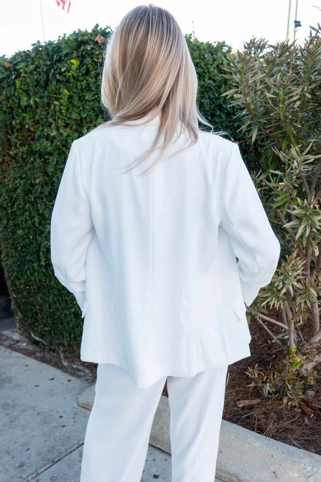 Scrunch Sleeve Blazer - White - Jaffi's
