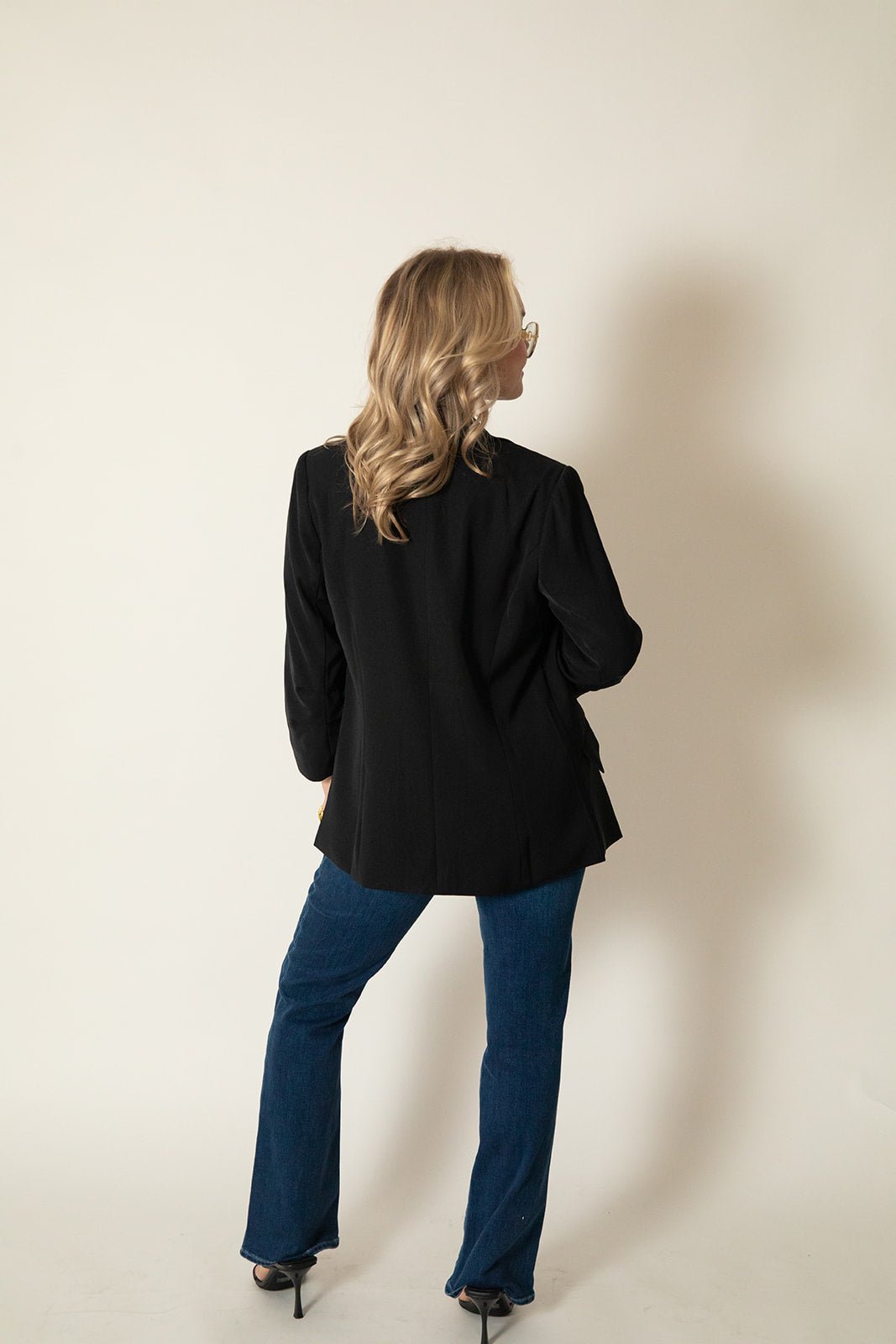 Silky Scrunch Sleeve Blazer - Black - Jaffi's