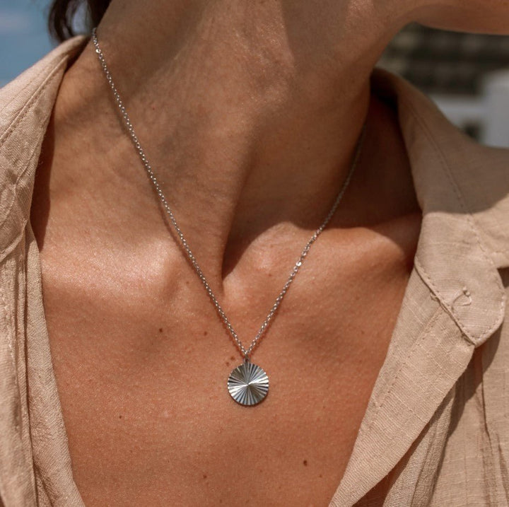 Silver Chasing Sunset Necklace - Jaffi's