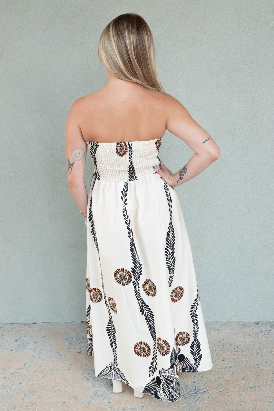 Smocked Back Tube Dress - Abstract Daisy - Jaffi&