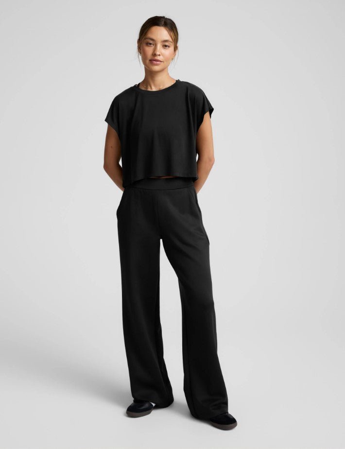 Studio Luxe Cropped Tee - Black - Jaffi's
