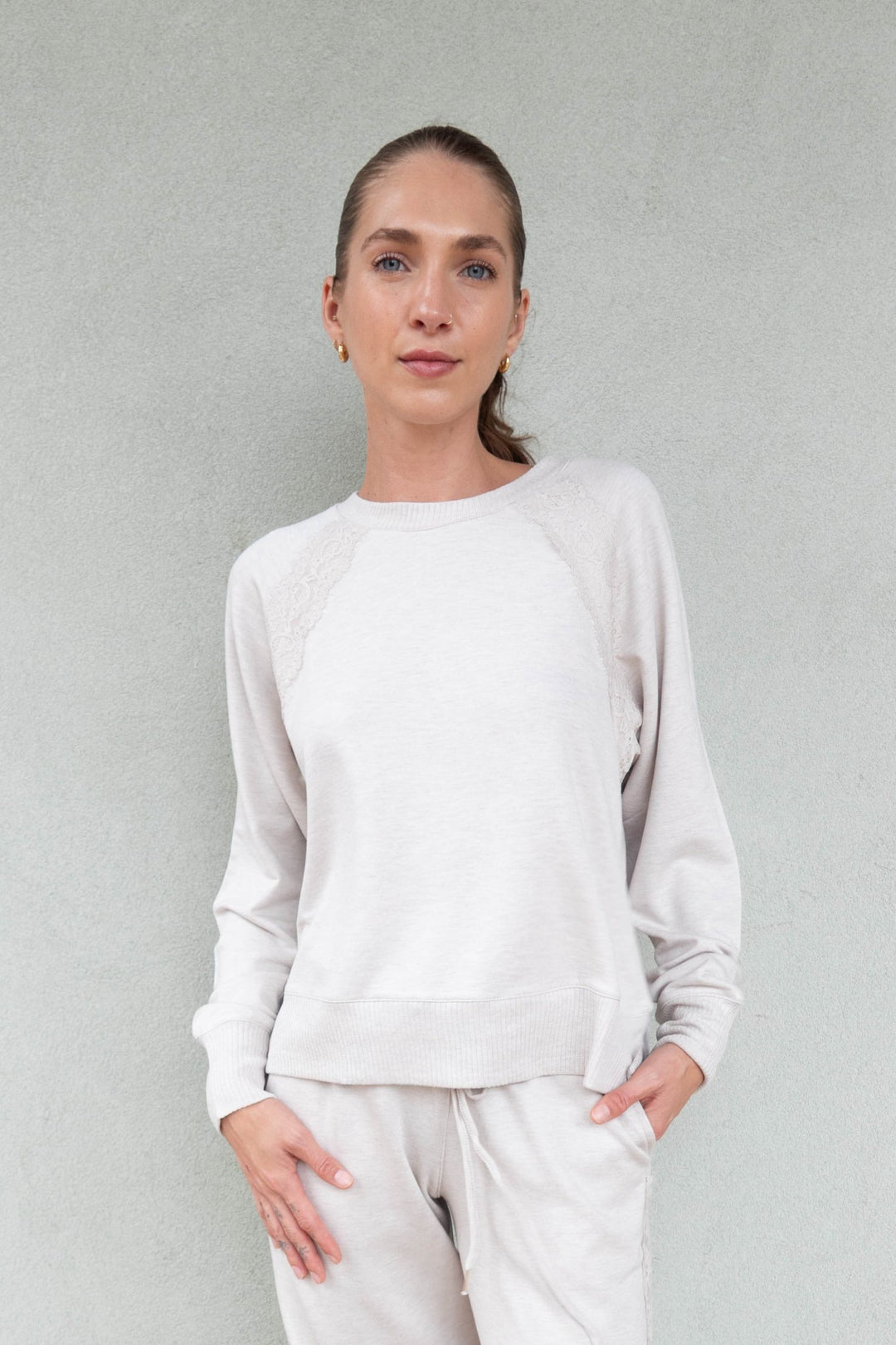 Supersoft Lace Trim Crew - Pale Oak Heather - Jaffi's