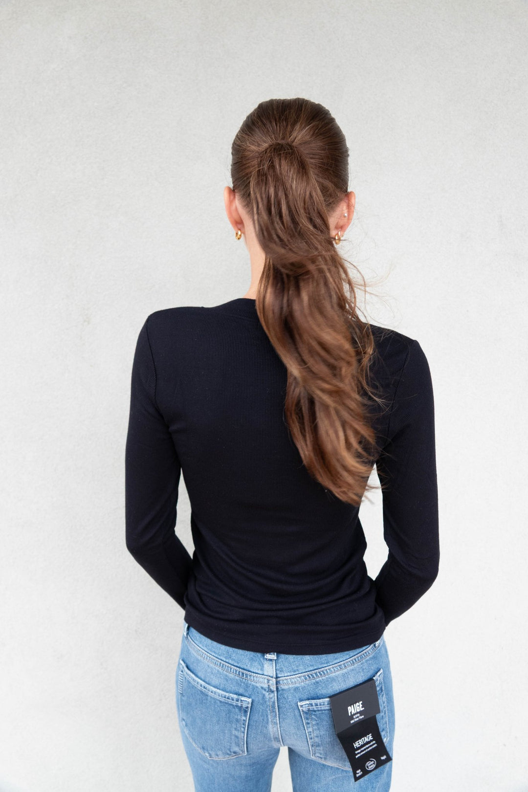Surina Deep V Long Sleeve Tee - Black - Jaffi&