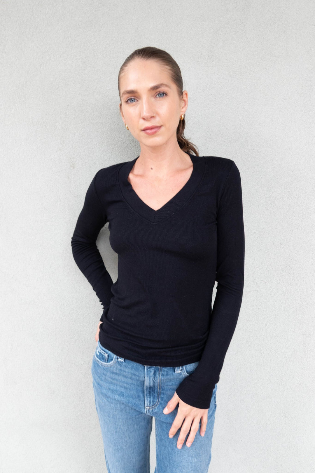 Surina Deep V Long Sleeve Tee - Black - Jaffi's