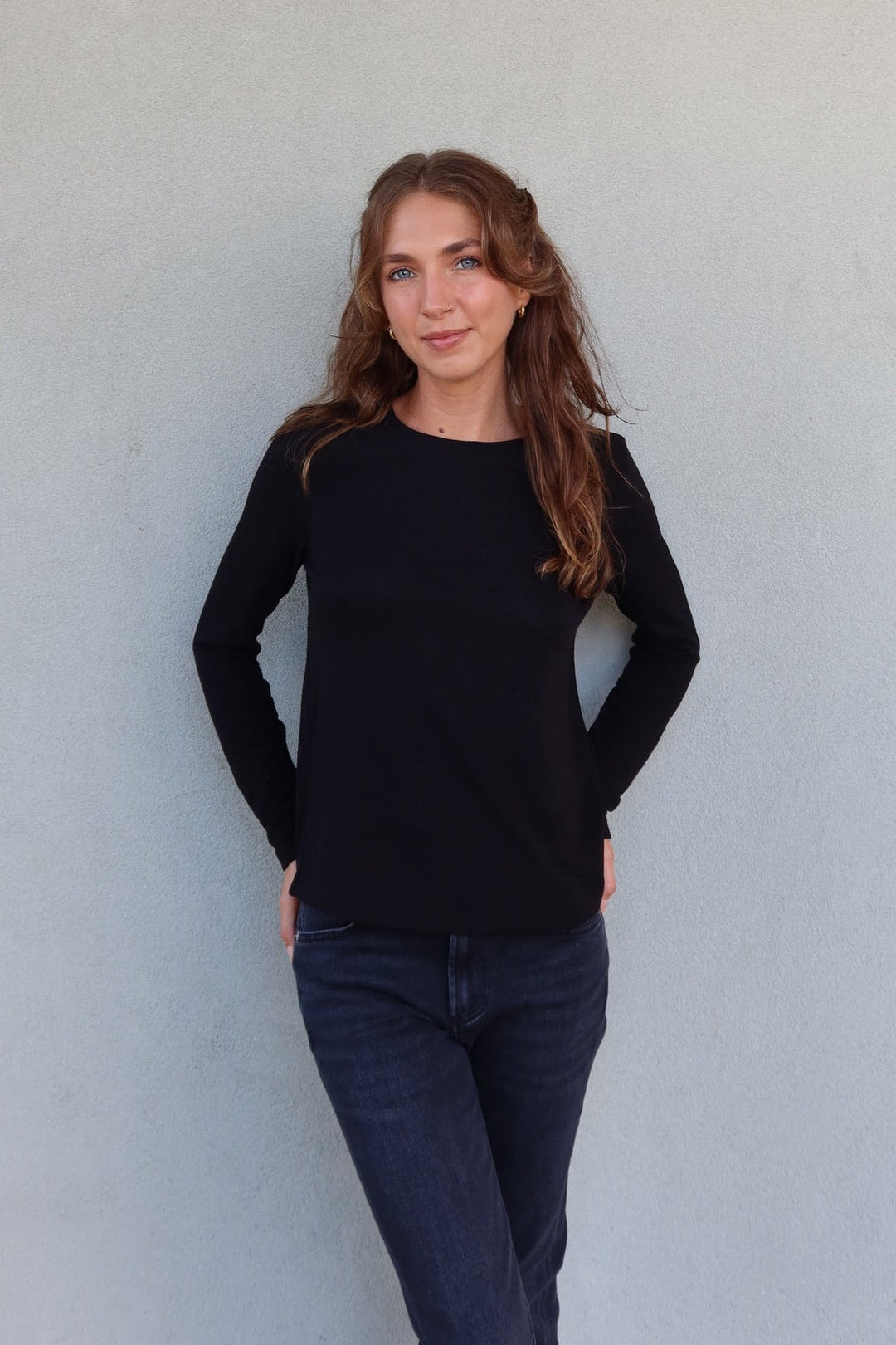 Sydney Crew Neck Long Sleeve - Black - Jaffi's