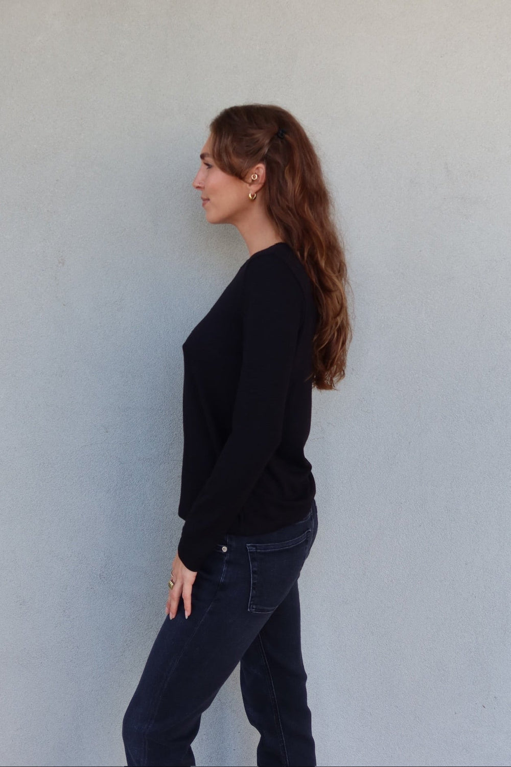 Sydney Crew Neck Long Sleeve - Black - Jaffi's