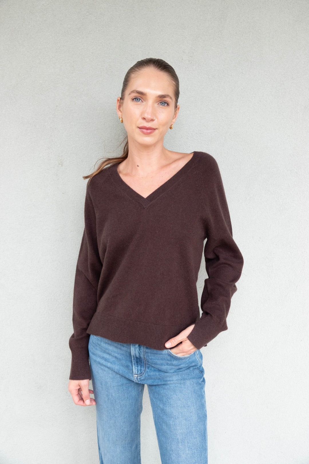 Tori V Neck Cashmere Sweater - Java - Jaffi's