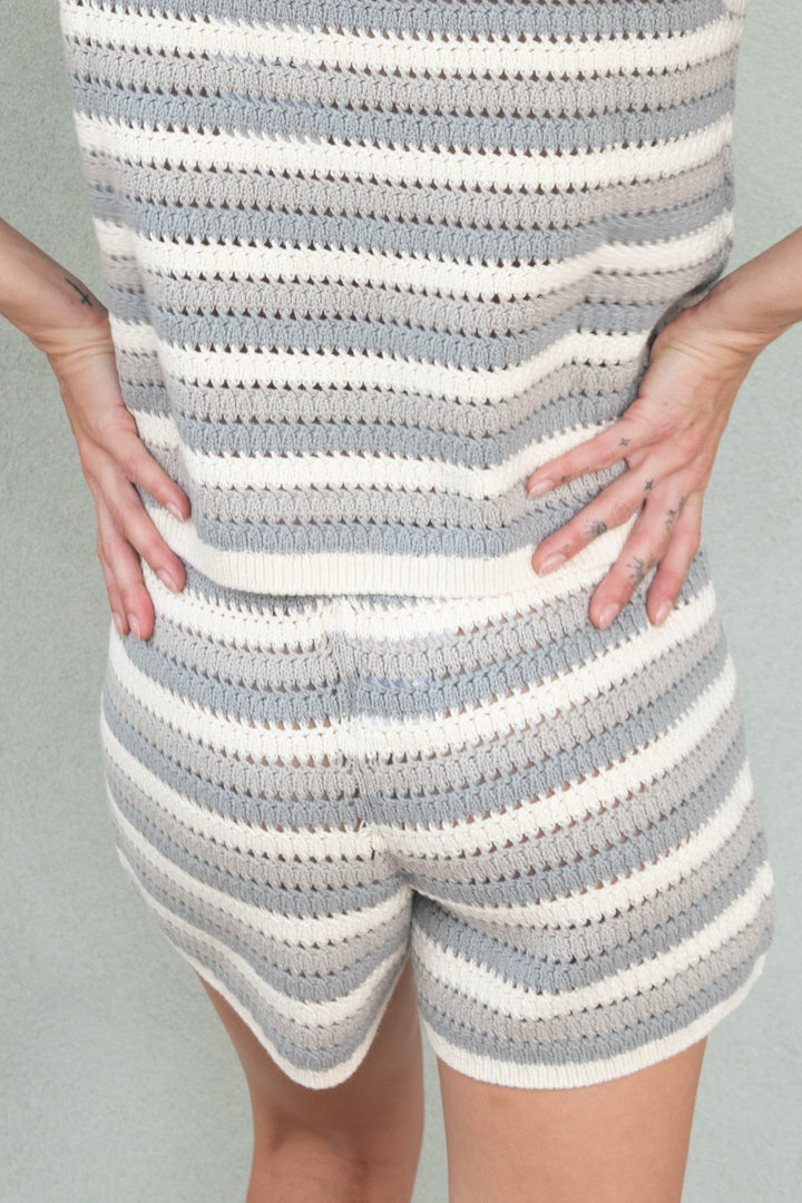 Trixie Crochet Short - Canvas Short - Jaffi's