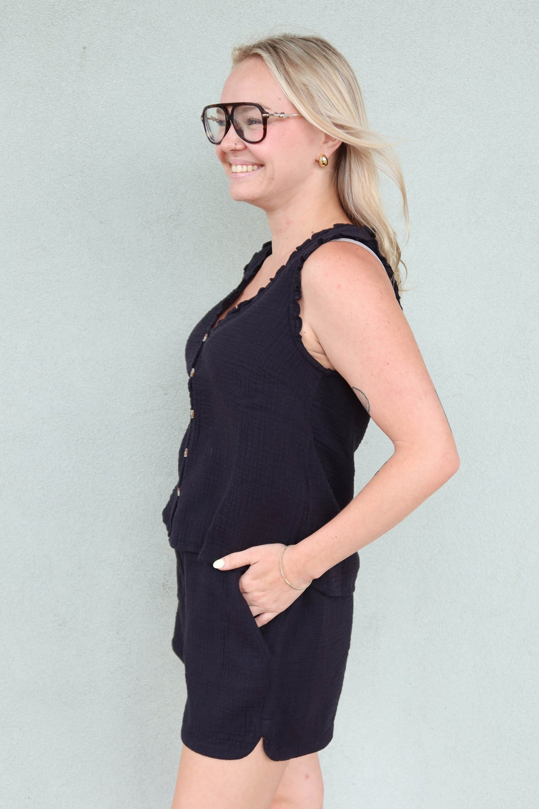 Valeria Gauze Short - Black - Jaffi's
