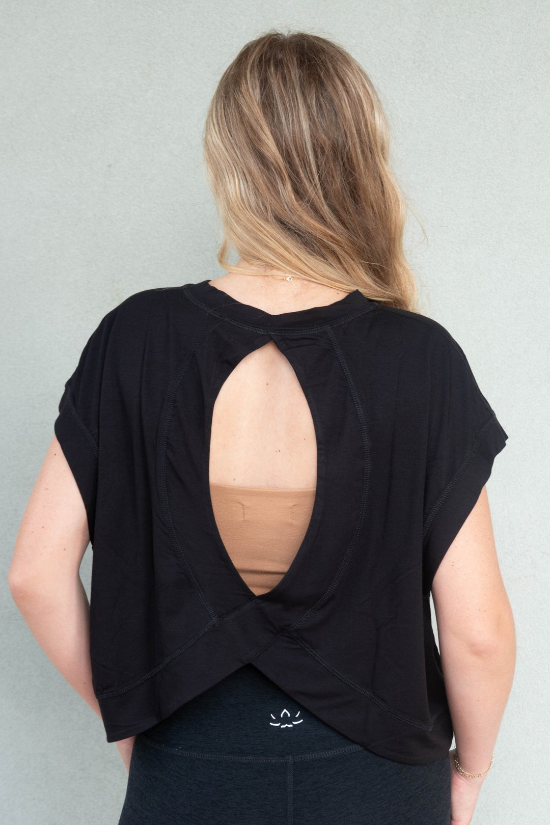 Viscose Modal Open Back Tee - Black - Jaffi&