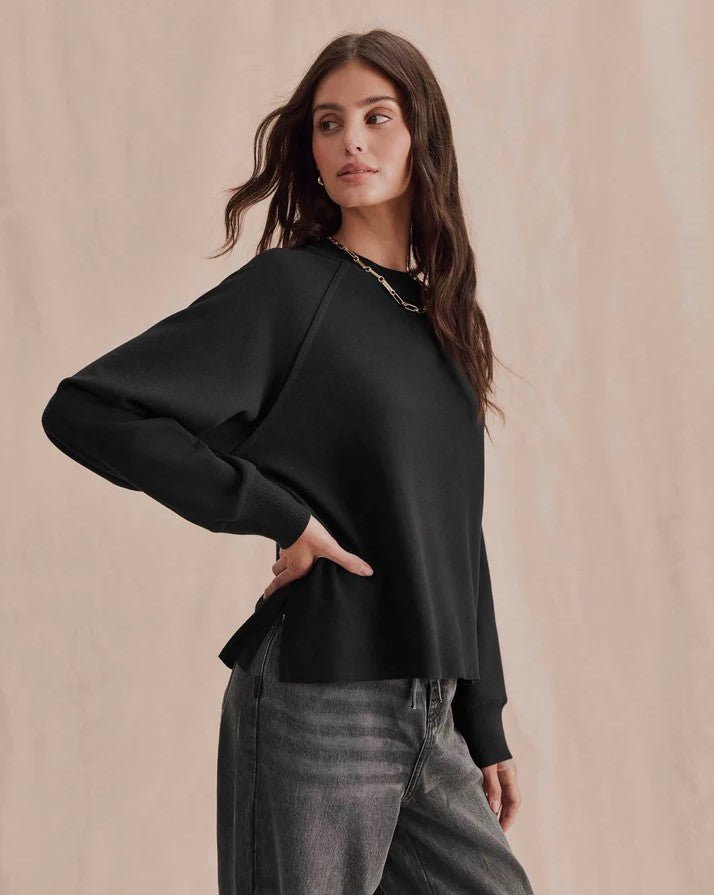 Winslow Raglan Top - Black - Jaffi&