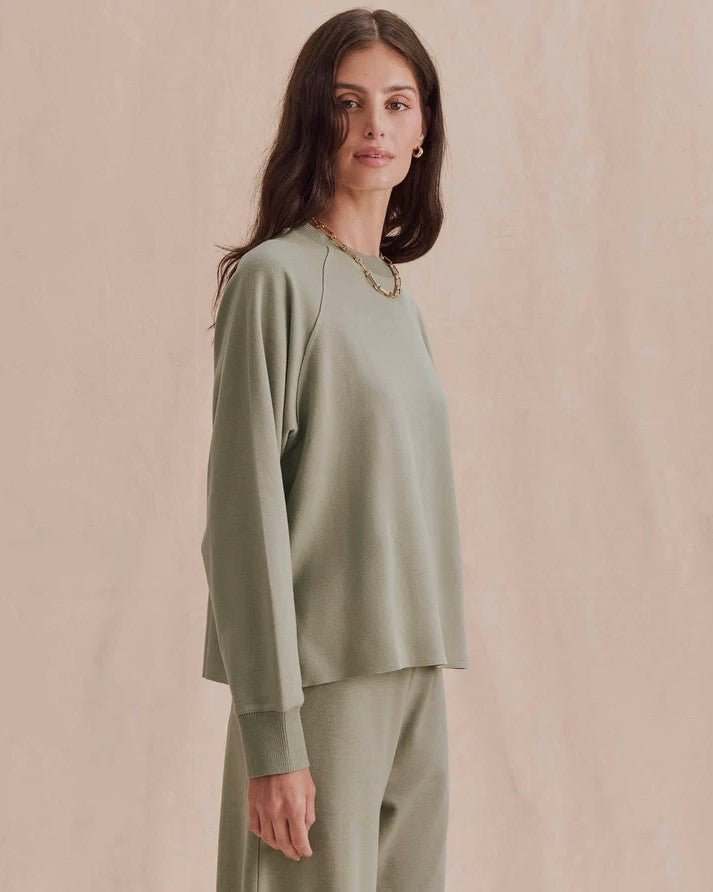 Winslow Raglan Top - Eucalyptus - Jaffi&