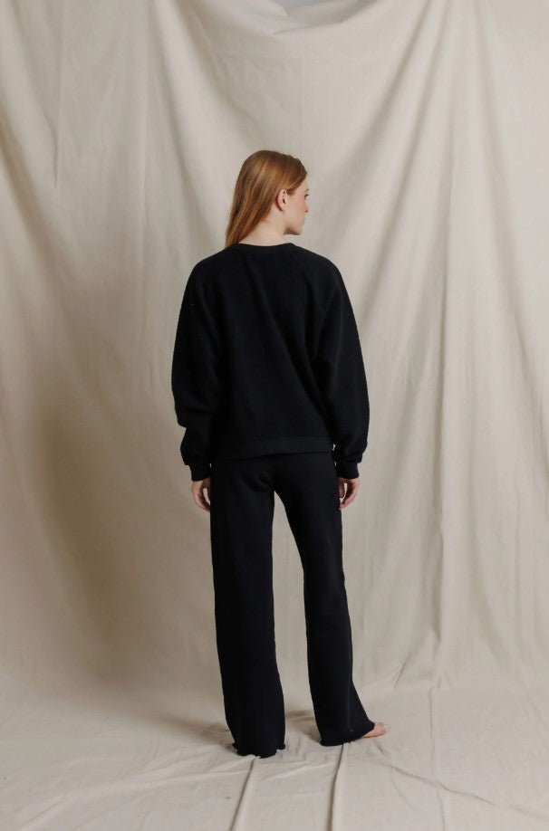Ziggy Oversized Sweatshirt - True Black - Jaffi&