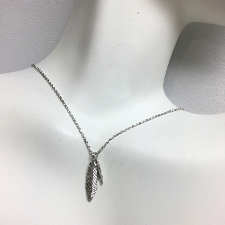 Double Feather Necklace - Jaffi's